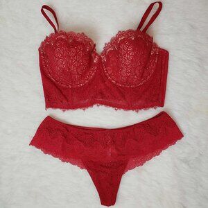 Victoria's Secret Dream Angels Sexy Lacy Convertible Bustier + Thong Panty Set